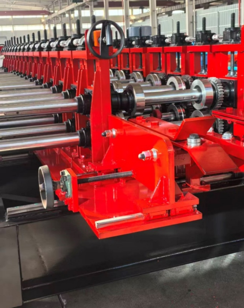 100-600 cable tray machine3