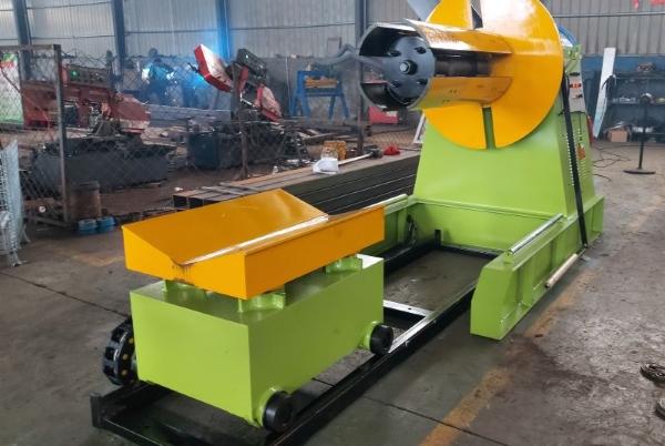 7 Ton Hydraulic De-Coiler1